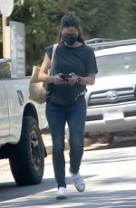 JENNIFER GARNER Out in Brentwood 08/26/2020