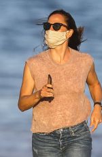 JENNIFER GARNER Out Walking on the Beach in Malbiu 08/06/2020