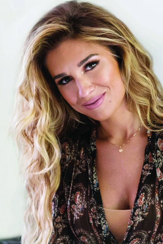 JESSIE JAMES DECKER - Just Feed Me Book Promos, 2020