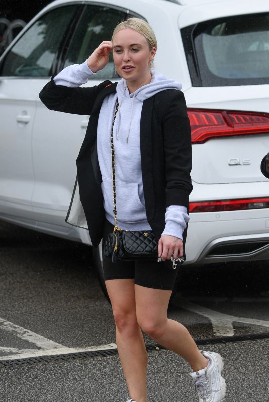 JORGIE PORTER Leaves a Gym in Manchester 08/19/2020