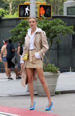 JOSEPHINE SKRIVER Filming Maybelline Commercial in New York 08/17/2020