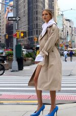 JOSEPHINE SKRIVER Filming Maybelline Commercial in New York 08/17/2020