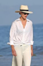 KARLIE KLOSS Out on the Beach in Santa Monica 08/02/2020