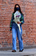 KATIE HOLMES Out Shopping Flowers in New York 08/18/2020