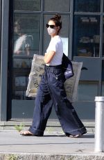 KATIE HOLMES Out Shopping in New York 08/01/2020