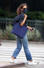 KATIE HOLMES Wearing a Mask Out in New York 08/28/2020