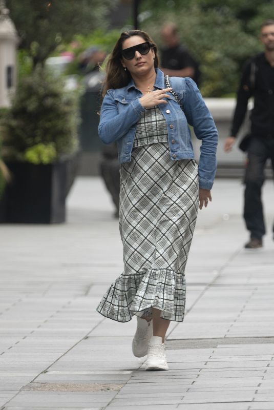 KELLY BROOK Arrives at Global Studios in London 08/27/2020
