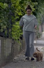 KELLY BROOK Out with Her Dog in Promrose Hill 08/22/2020