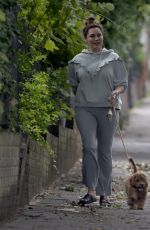 KELLY BROOK Out with Her Dog in Promrose Hill 08/22/2020