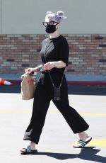 KELLY OSBOURNE Leaves CVS Pharmacy in Los Angeleas 08/12/2020
