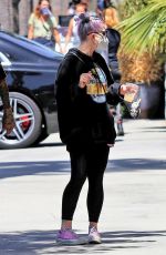 KELLY OSBOURNE Leaves Joan