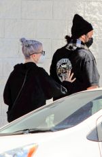 KELLY OSBOURNE Leaves Joan
