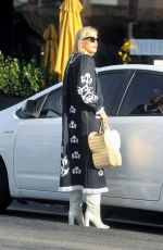 KELLY RUTHERFORD Out and About in West Hollywood 08/04/2020