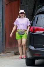 KRISTEN BELL Arrives on the Site of Her New Home in Los Feliz 08/23/2020