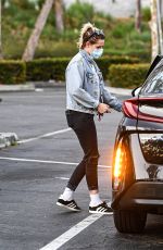 KRISTEN STEWART and DYLAN MEYER Shopping at Ralphs Supermarket in Malibu 08/27/2020