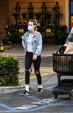 KRISTEN STEWART and DYLAN MEYER Shopping at Ralphs Supermarket in Malibu 08/27/2020