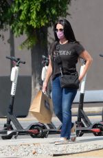 KYLE RICHARDS Out Shopping in Los Angeles 08/20/2020
