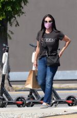 KYLIE RICHARDS kyle Out Shopping in Los Angeles 08/20/2020