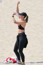 MARIA SHARAPOVA Workout at a Beach in Los Angeles 08/19/2020