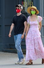 MAYA HAWKE and Tom Sturridge Wearing Masks Out in New York 08/02/2020