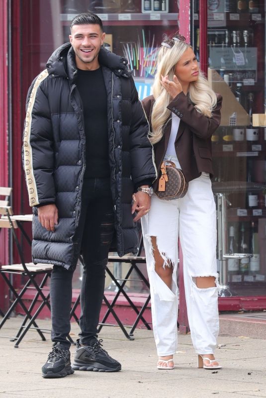 MOLLY MAE HAGUE and Tommy Fury Out in Cheshire 07/30/2020