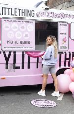 MOLLY MAE HAGUE at Pretty Little Thing Ice Queen Van in Manchester 08/08/2020 