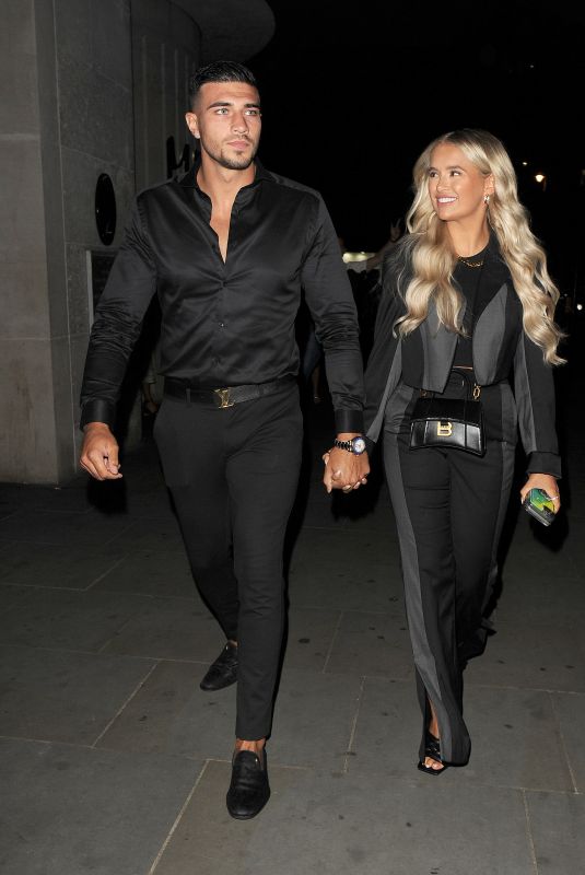 MOLLY MAE HAGUE at STK Restaurant in London 08/29/2020
