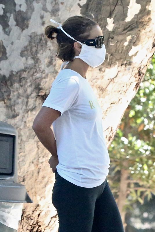 NATALIE PORTMAN Out Hiking at Griffith Park in Los Feliz 08/12/2020