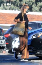 NICOLE RICHIE at Beverly Glen Center in Bel-air 07/31/2020