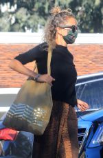 NICOLE RICHIE at Beverly Glen Center in Bel-air 07/31/2020