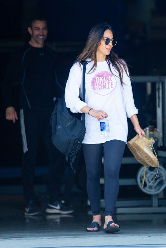 OLIVIA MUNN Leaves a Gym in Los Angeles 08/05/2020