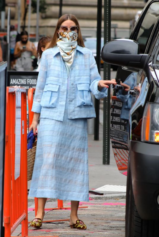 OLIVIA PALERMO Leaves a Business Meeting in New York 08/08/2020