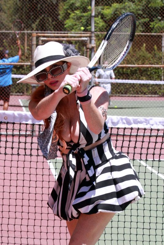 PHOEBE PRICE at a Tennis Court in Los Angeles 08/01/2020