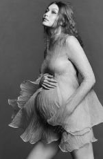 Pregnant GIGI HADID at a Photoshoot, July 2020
