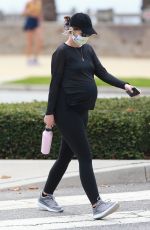 Pregnant KATHERINE SCHWARZENEGGER Out and About in Brentwood 08/03/2020