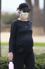 Pregnant KATHERINE SCHWARZENEGGER Out and About in Brentwood 08/03/2020