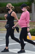 Pregnant KATHERINE SCHWARZENEGGER Out Hiking in Santa Monica 07/30/2020