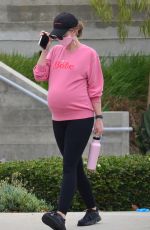 Pregnant KATHERINE SCHWARZENEGGER Out Hiking in Santa Monica 07/30/2020