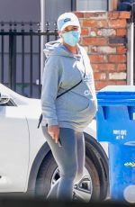 Pregnant KATY PERRY Wearing a Mask Out in Los Angeles 08/11/2020