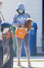 Pregnant KATY PERRY Wearing a Mask Out in Los Angeles 08/11/2020