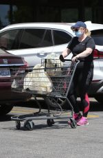 REBEL WILSON Shopping at Gelson