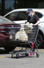 REBEL WILSON Shopping at Gelson