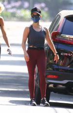 REESE WITHERSPOON Out Hiking in Los Angeles 08/07/2020