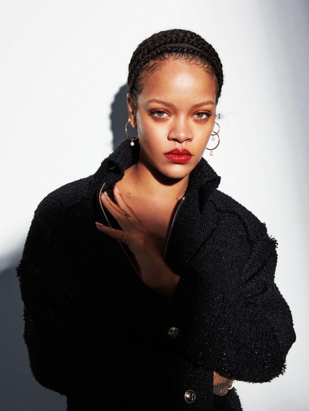 Rihanna : Rihanna's Fenty Beauty to Launch on September 8, 2017 / Sarit ...