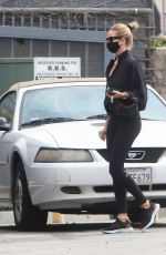 ROSIE HUNTINGTON-WHITELEY Leaves a Gym in West Hollywood 08/04/2020