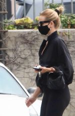 ROSIE HUNTINGTON-WHITELEY Leaves a Gym in West Hollywood 08/04/2020