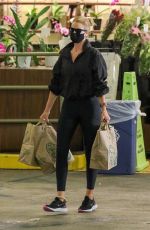 ROSIE HUNTINGTON-WHITELEY Out Shopping in Los Angeles 08/08/2020