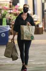 ROSIE HUNTINGTON-WHITELEY Out Shopping in Los Angeles 08/08/2020