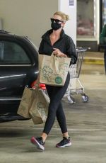 ROSIE HUNTINGTON-WHITELEY Out Shopping in Los Angeles 08/08/2020