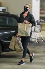 ROSIE HUNTINGTON-WHITELEY Out Shopping in Los Angeles 08/08/2020